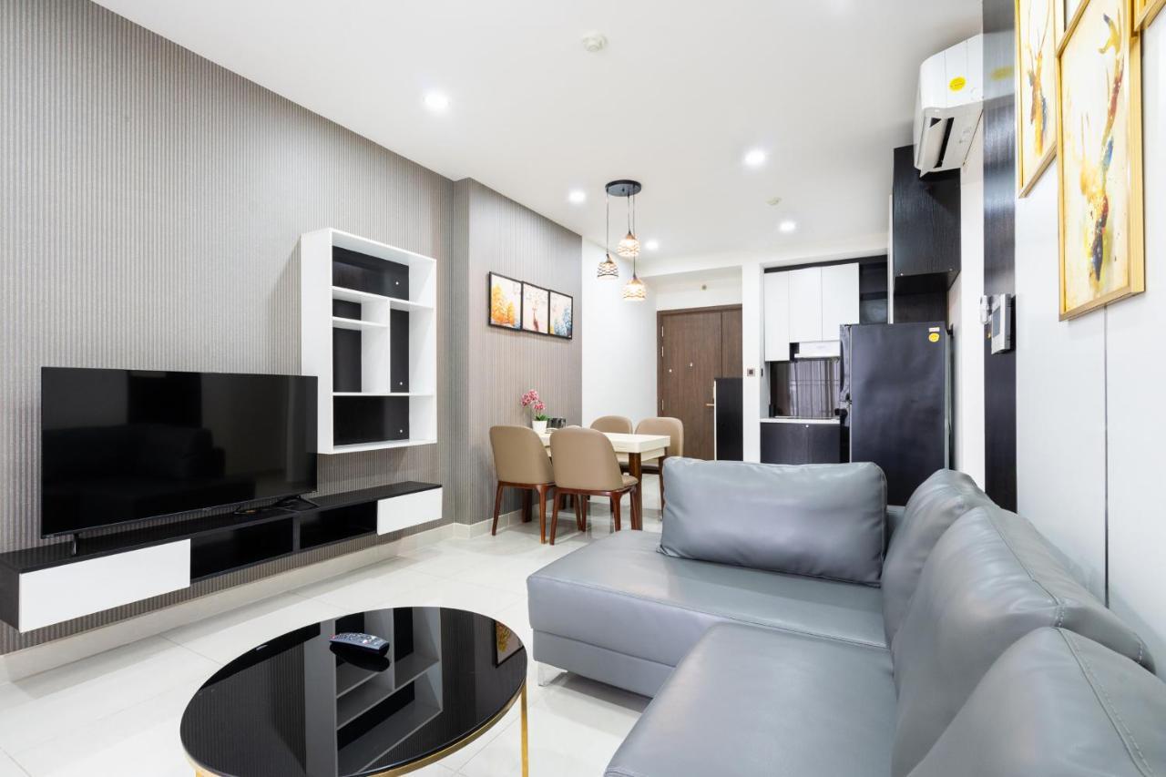 Price Saigon Royal 2 Bedrooms Apartment *