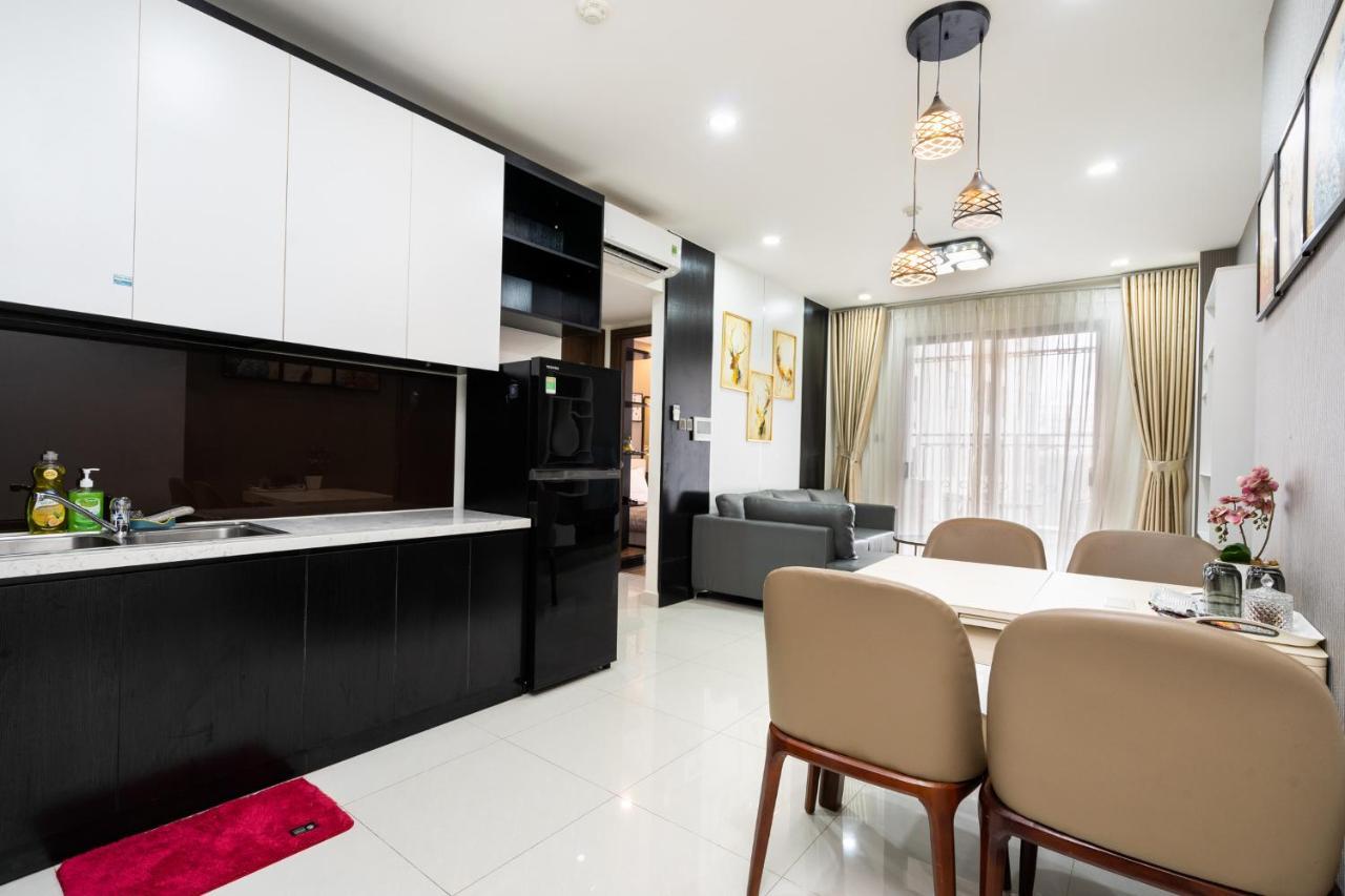 Price Saigon Royal 2 Bedrooms *