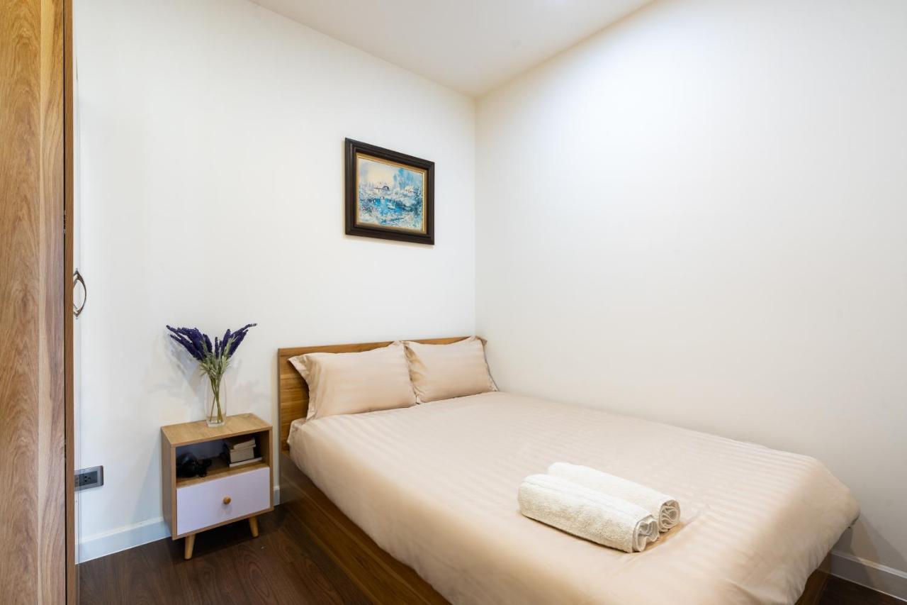 Price Saigon Royal 2 Bedrooms Apartment *