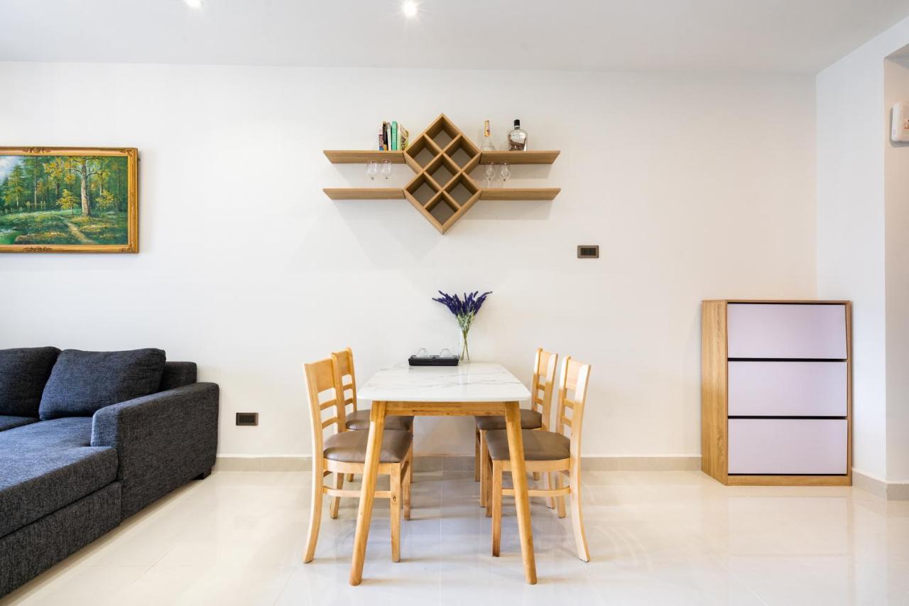 Price Saigon Royal 2 Bedrooms Căn hộ TP. Hồ Chí Minh