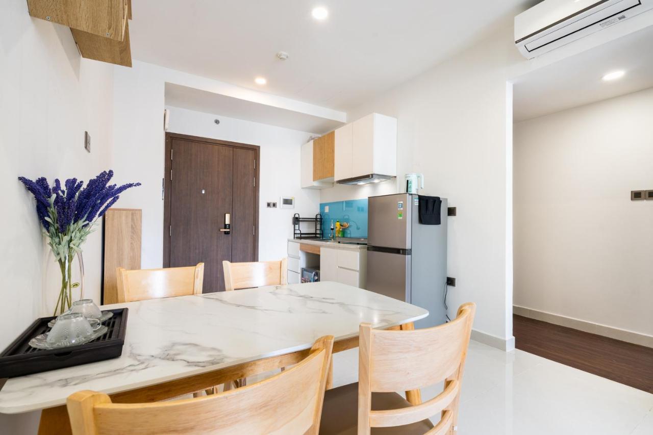 Price Saigon Royal 2 Bedrooms Căn hộ